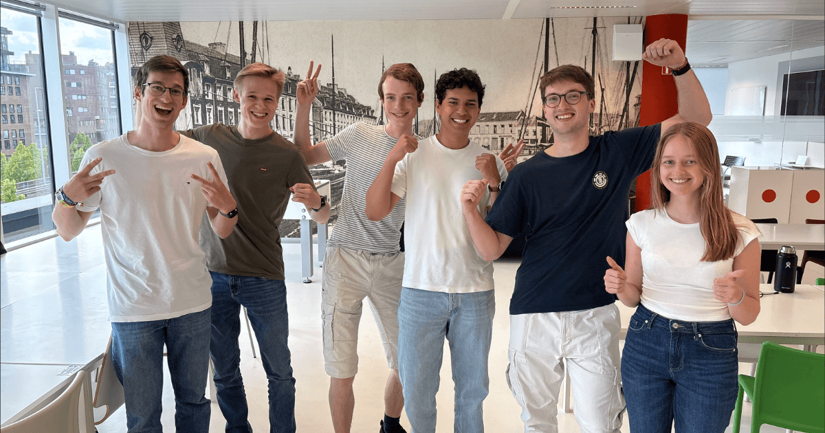 Welcoming 6 interns to the team for the summer months!